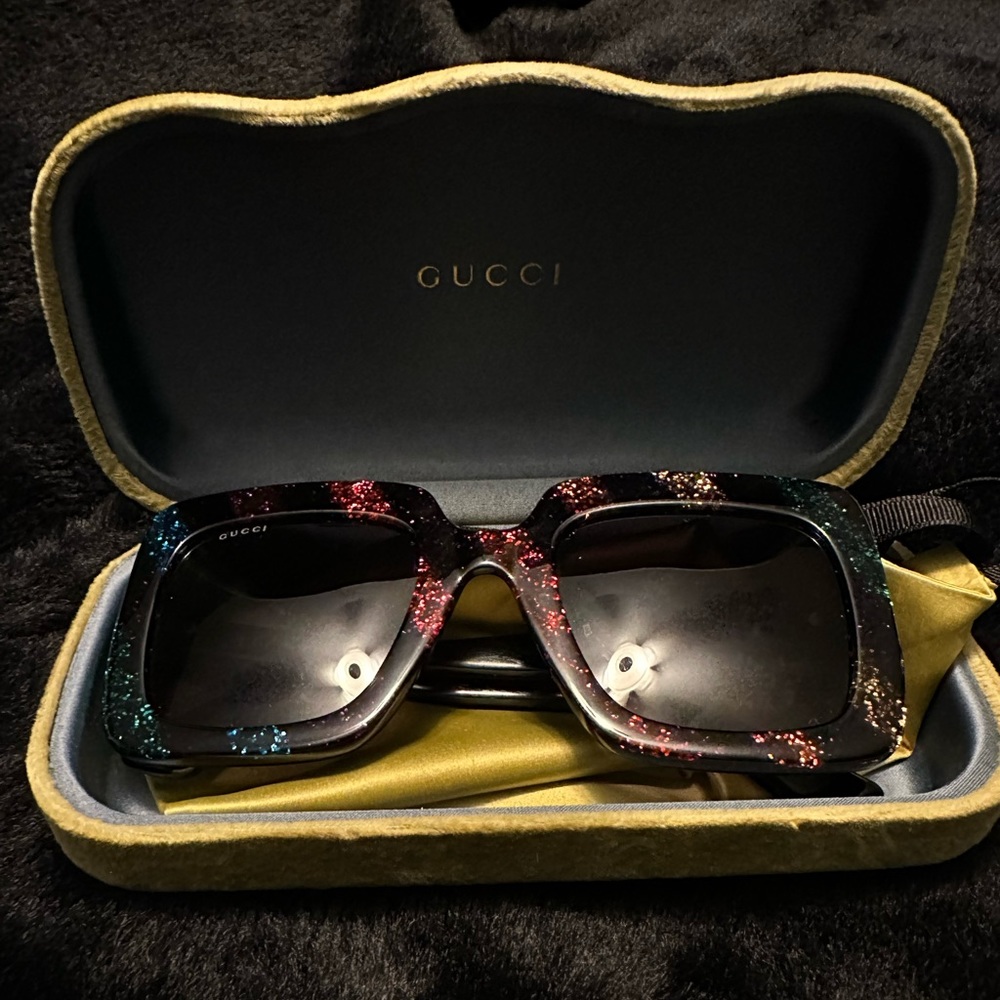 Gucci women’s sunglasses